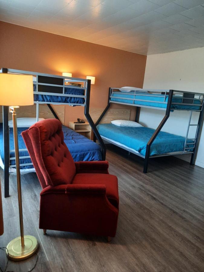 Le Campagnard Hotel Matane Exterior foto