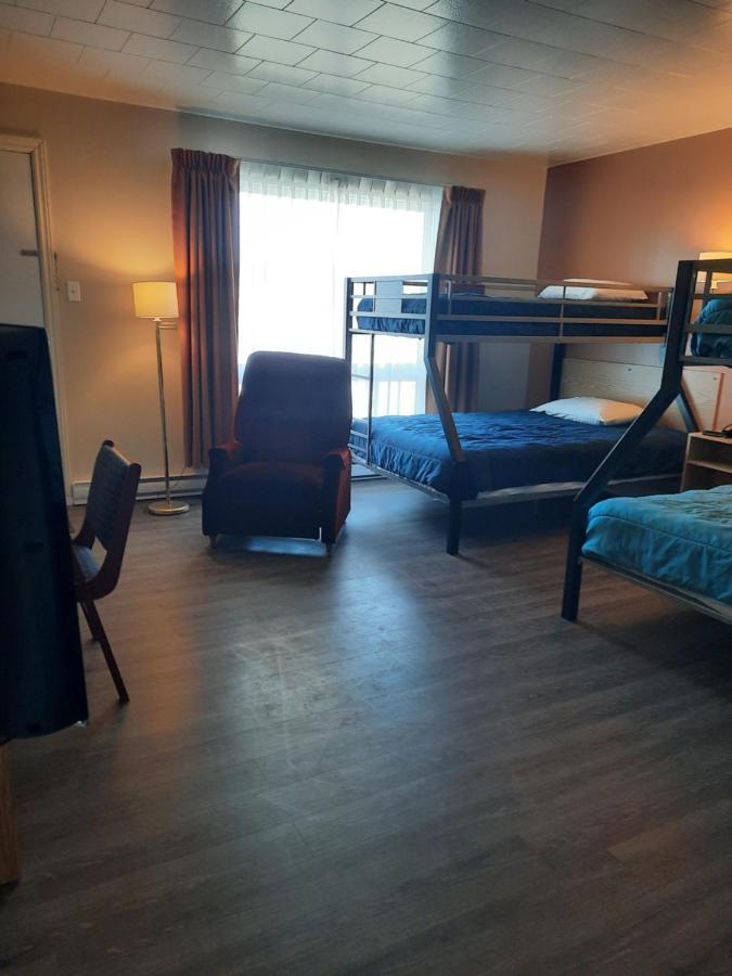 Le Campagnard Hotel Matane Exterior foto