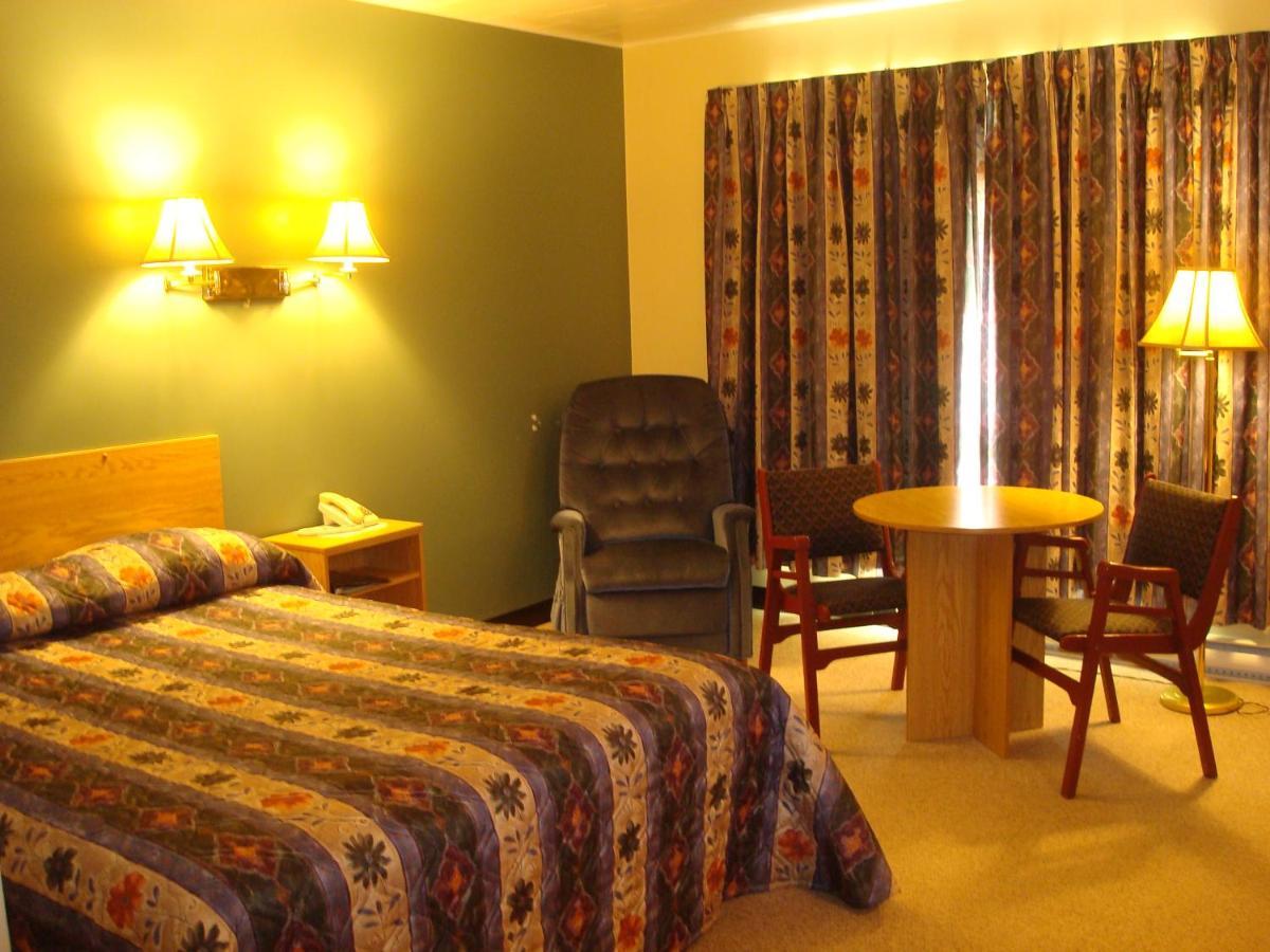 Le Campagnard Hotel Matane Exterior foto