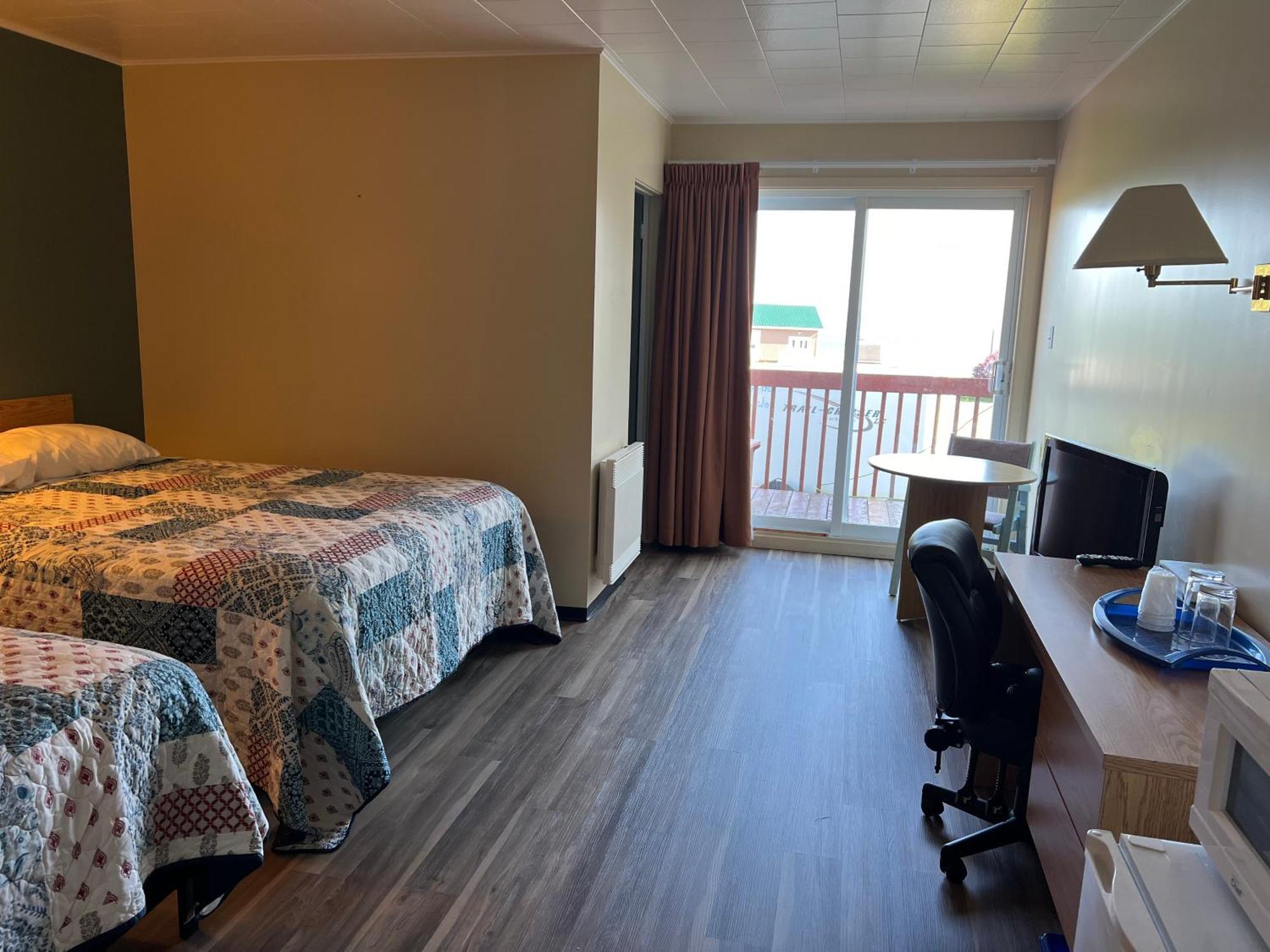 Le Campagnard Hotel Matane Exterior foto