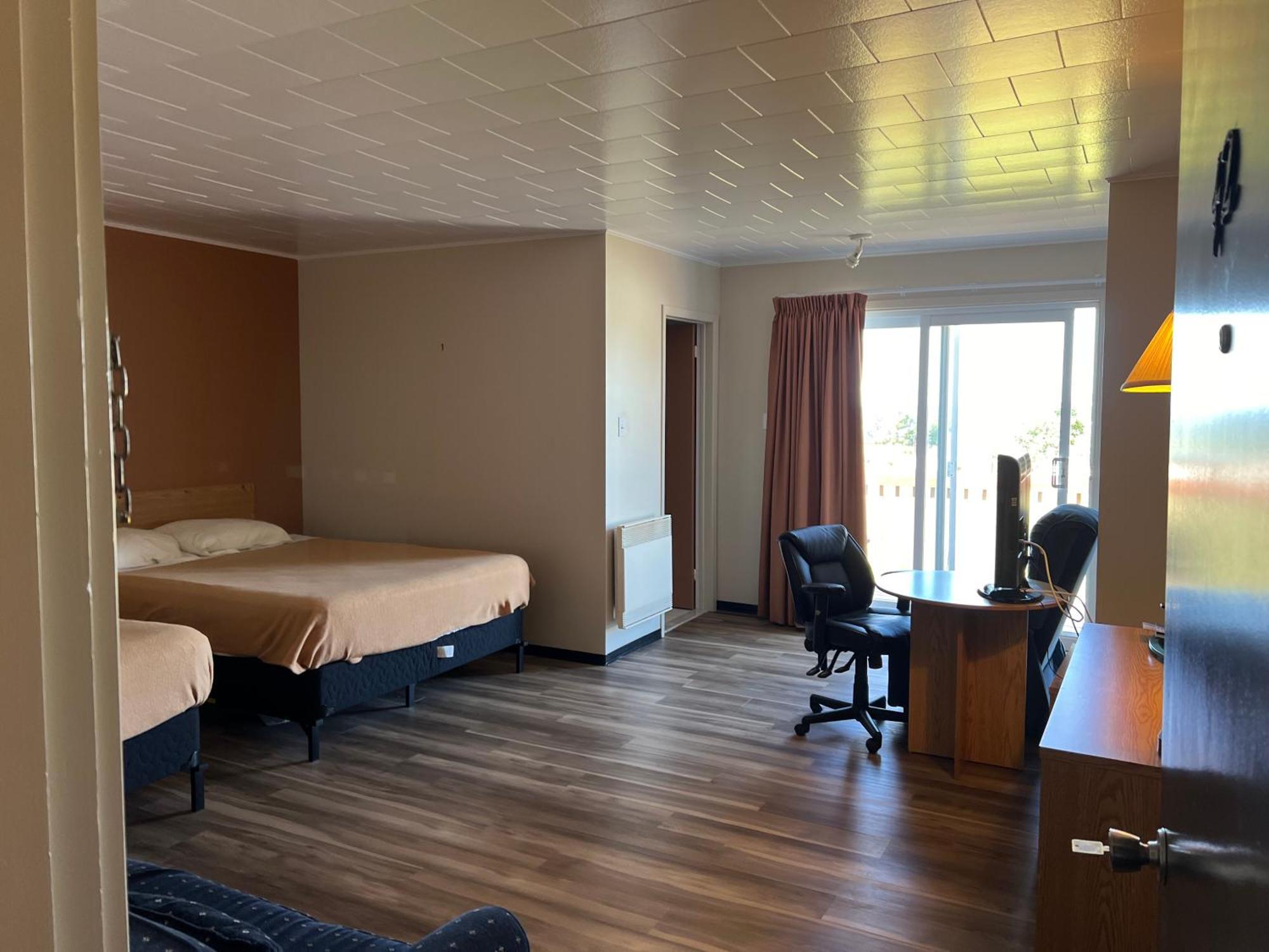 Le Campagnard Hotel Matane Exterior foto