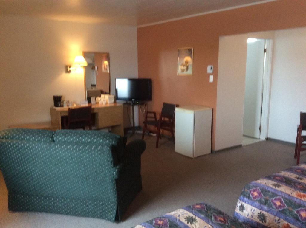 Le Campagnard Hotel Matane Exterior foto